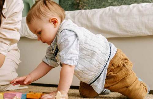 Düşme, Yanma, Boğulma... Çocukları Tehdit Eden Ev İçi Kazalar Nasıl Önlenir?