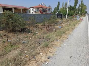 Duvarı Yıkıp Takla Atan Minibüste Bir Kişi Hayatını Kaybetti
