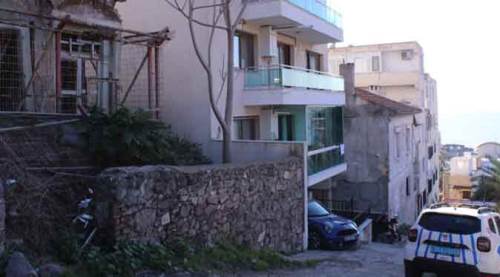 Duvarlardan gelen esrarengiz sesler polisi de alarma geçirdi