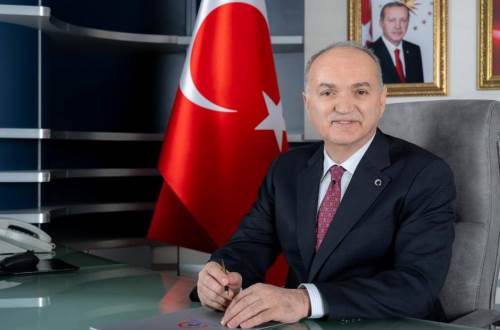 Düzce Belediye Başkanı Faruk Özlü’den Ramazan Bayramı mesajı