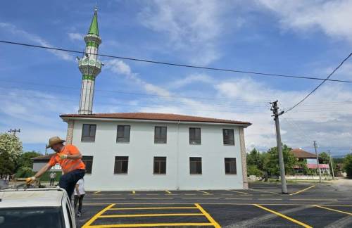 Düzce’de cami çevresine yeni düzenleme