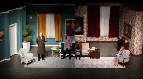 Düzce'de perde “Haydi Karına Koş”la açıldı, izleyici gülmeye doyamadı