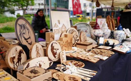 Düzce Sanat Sokağı'nda Anneler Günü konsepti başlıyor