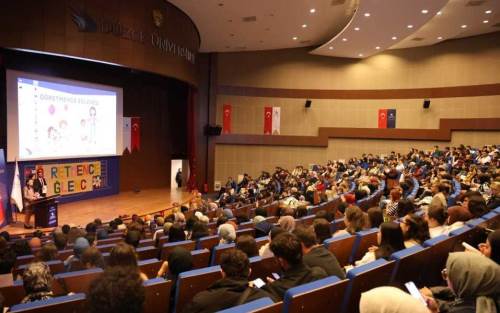 Düzce Üniversitesi'nde "Öğretmence Eğlence" etkinliği