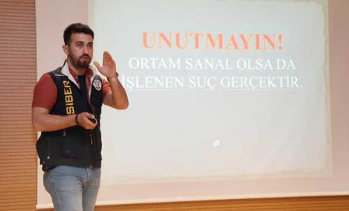 Düzce Üniversitesi'nde dijital güvenlik konferansı