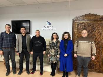 Düzce Üniversitesi'nde sürdürülebilir moda atölyesi