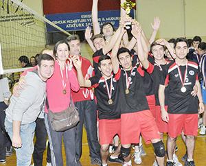 TED Koleji ve Atatürk TMEL şampiyonluğa ulaştı