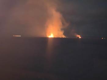 Eber Gölü’Nde Yine Alevler Yükseldi
