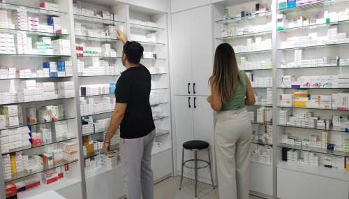 Eczacılık mesleğini büyük bir tehlike bekliyor