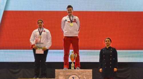 Edebiyat öğrencisinin Kick Boks başarısı