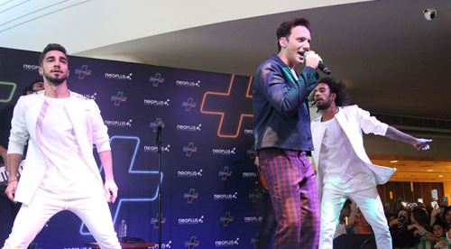 Edis kırdı geçirdi!