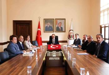 Eğitim Çalışmaları Görüşüldü
