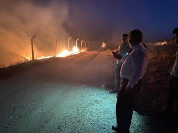 Eğlencede Atılan Havai Fişek Yangına Sebep Oldu
