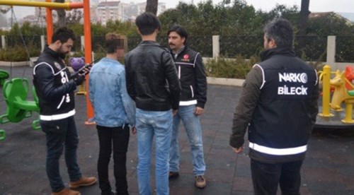 Ekipler okul çevrelerinde kuş uçurtmuyor