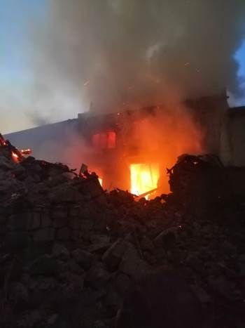 Ekmek Yapılmak İçin Yakılan Tandırdan Yangın Çıktı, 13 Koyun Telef Oldu
