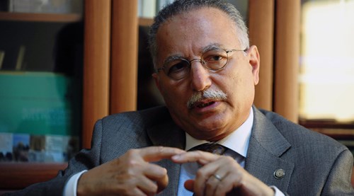 Ekmeleddin İhsanoğlu kalp krizi geçirdi