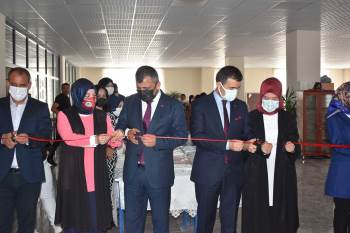 El Emeği Göz Nuru Eserler Büyük İlgi Gördü
