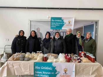 El Emeği Ürünlerin Sergilendiği Standı Ziyaret Etti
