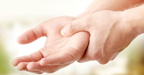 El titremesi neden olur, hangi hastalığın belirtisidir?