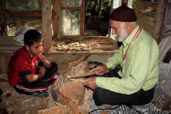 El Yapımı Kaşıklar Tüm Dünyaya Satılıyor
