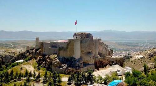 Elazığ Nasıl Bir Şehirdir? Pahalı Mıdır? Meşhur Yönleri ve En Güzel İlçeleri