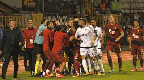 Elazığspor maçında ortalık karıştı