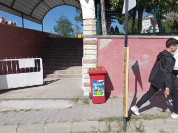 Elektronik Atıklar Geri Dönüşüme Kazandırılıyor
