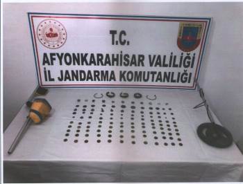 Elindeki Tarihi Eserleri Satmak İsterken Yakalandı
