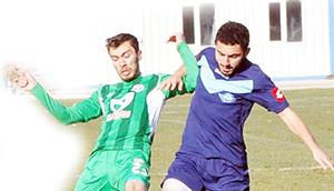 Dem Dem kendi evinde puan saçıyor