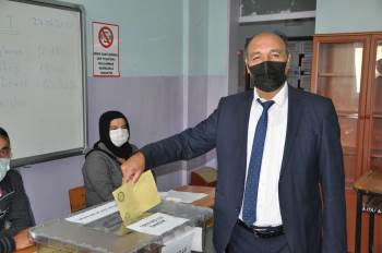 Emekli Zabıta Müdürü Muhtar Oldu
