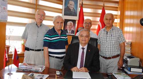 Emeklilerden ‘darbe’ karşıtı bildirge