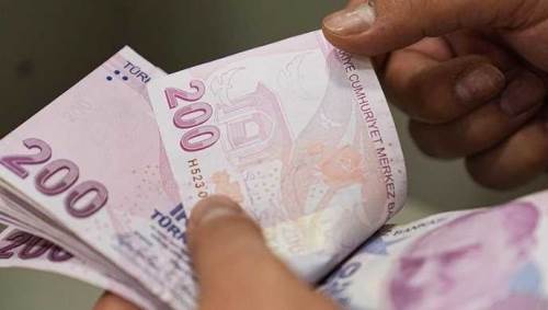 Emeklinin beklediği gün geldi: Maaş farkları bugün hesaplarda!