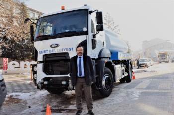 Emet Belediyesi’Ne Hibe Arazöz
