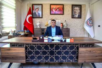 Emet Belediyesinde İşçilerin Bir Yıl Sonra Tam Maaşları Hesaplarına Yatırıldı
