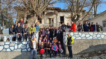 Emet İki Taş Kanyonu’Nda Doğa Yürüyüşü
