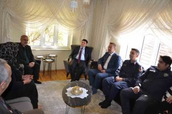 Emet Kaymakamı Seyman: “Şehit Aileleri Devletin Mukaddes Emanetleridir”
