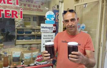 Emet’Te Çam Kozalağı Şurubuna Rağbet Arttı
