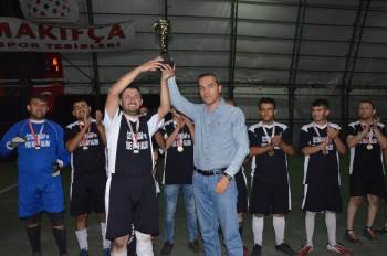 Emet’Te Halı Saha Turnuvası
