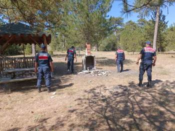 Emet’Te Jandarmadan Orman Yangınlarını Önleyici Kontrol Ve Bilgilendirme Çalışmaları
