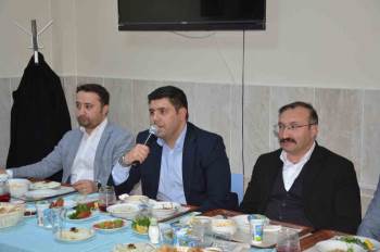 Emet’Te Lise Öğrencileri İftarda İlçe Protokolünü Misafir Etti
