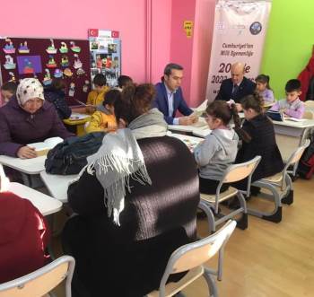 Emet’Te Okuma Etkinliği Aralıksız Devam Ediyor
