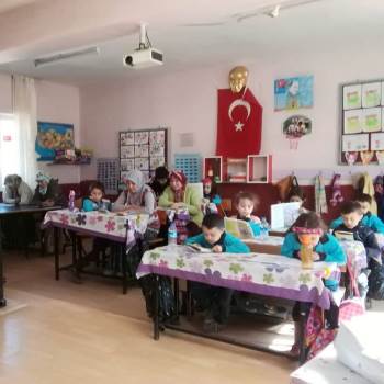 Emet’Te Okuma Saati
