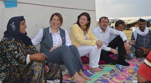 EMİNE ABLA HER YERDE!