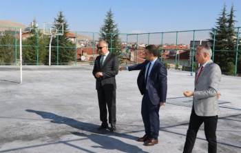 Emirdağ’ Da Tadilatı Biten Okul Eğitim Ve Öğretime Açıldı
