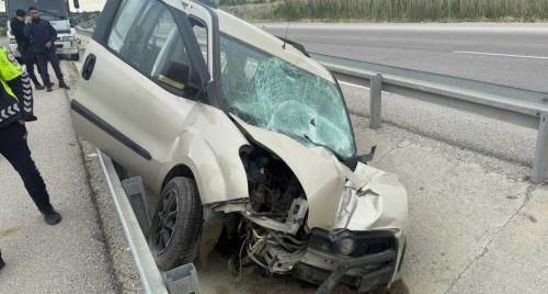 Emirdağ çıkışında trafik kazası: 3 yaralı