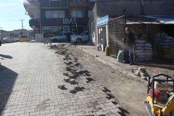 Emirdağ’Da Alt Yapı Çalışmaları Sürüyor
