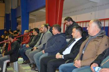 Emirdağ’Da Futsal Turnuvası Devam Ediyor
