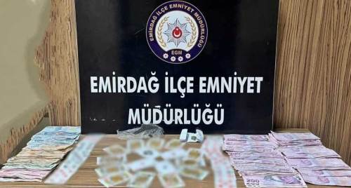 Emirdağ’da kumar oynatılan iş yerine baskın!