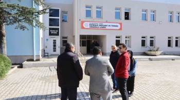 Emirdağ Mesleki Ve Teknik Anadolu Lisesi’Nde Tadilat Tamamlandı
