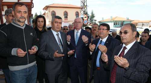 Emirdağlılar Kültür Evi açıldı